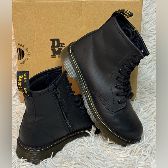 Authentic Dr. Marten’s-Girls US Size 3-Matte Black - Picture 1 of 4